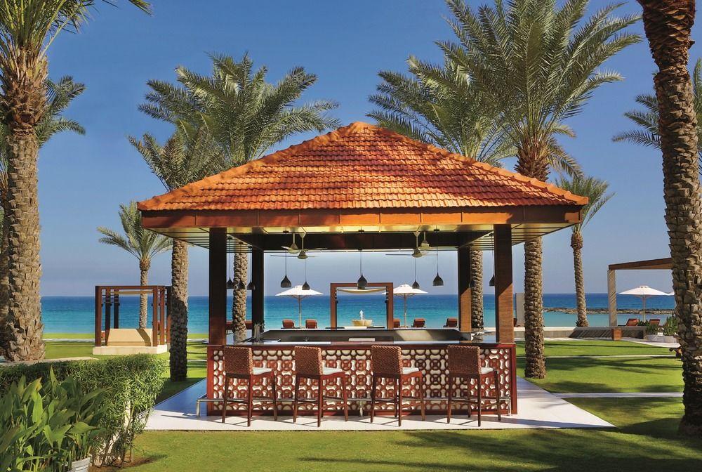 Al Bustan Palace, A Ritz-Carlton Hotel Muscat Exterior photo The Beach Club
