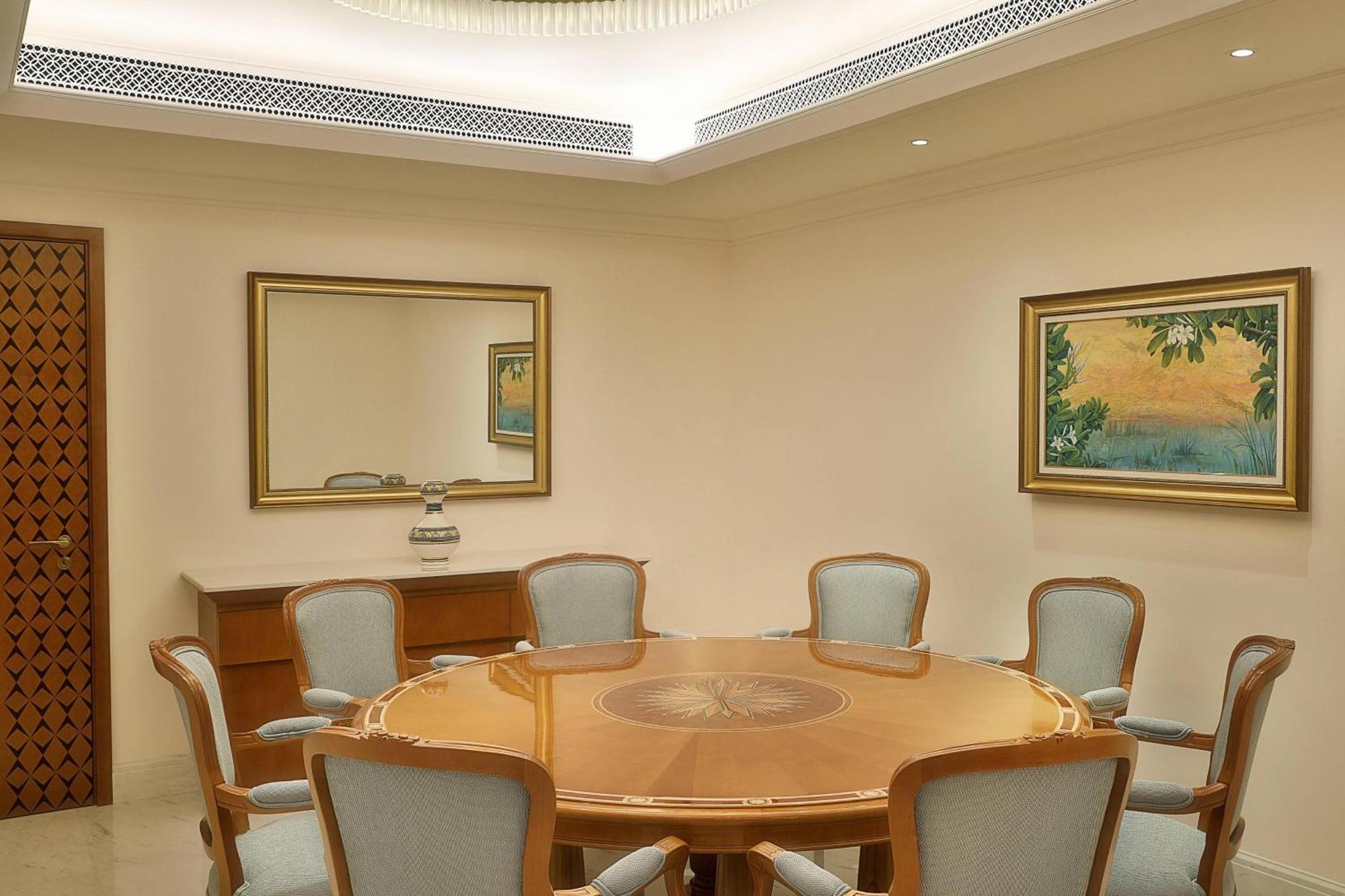 Al Bustan Palace, A Ritz-Carlton Hotel Muscat Exterior photo A meeting room at the residence of the Ambassador of India to the United States