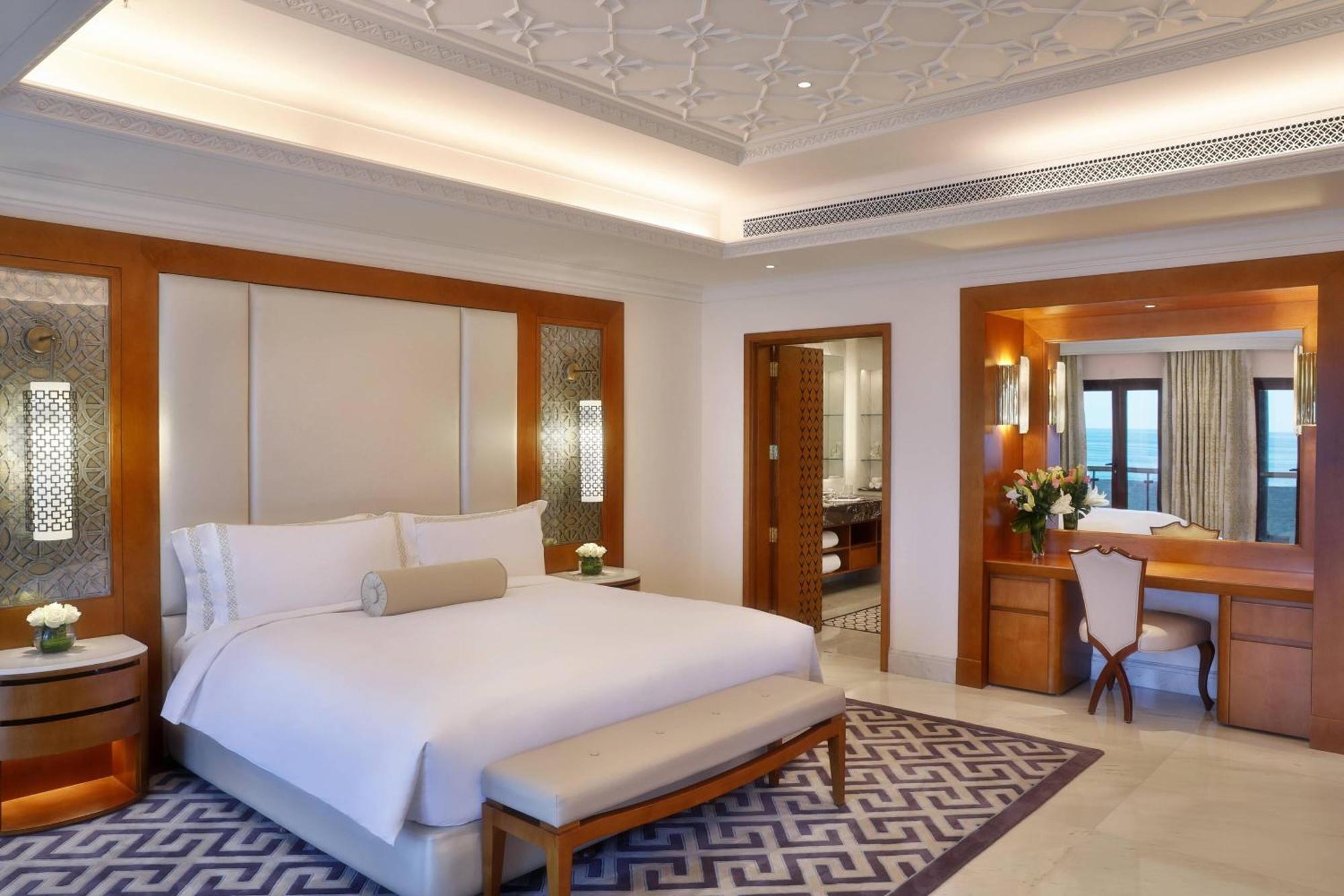Al Bustan Palace, A Ritz-Carlton Hotel Muscat Exterior photo