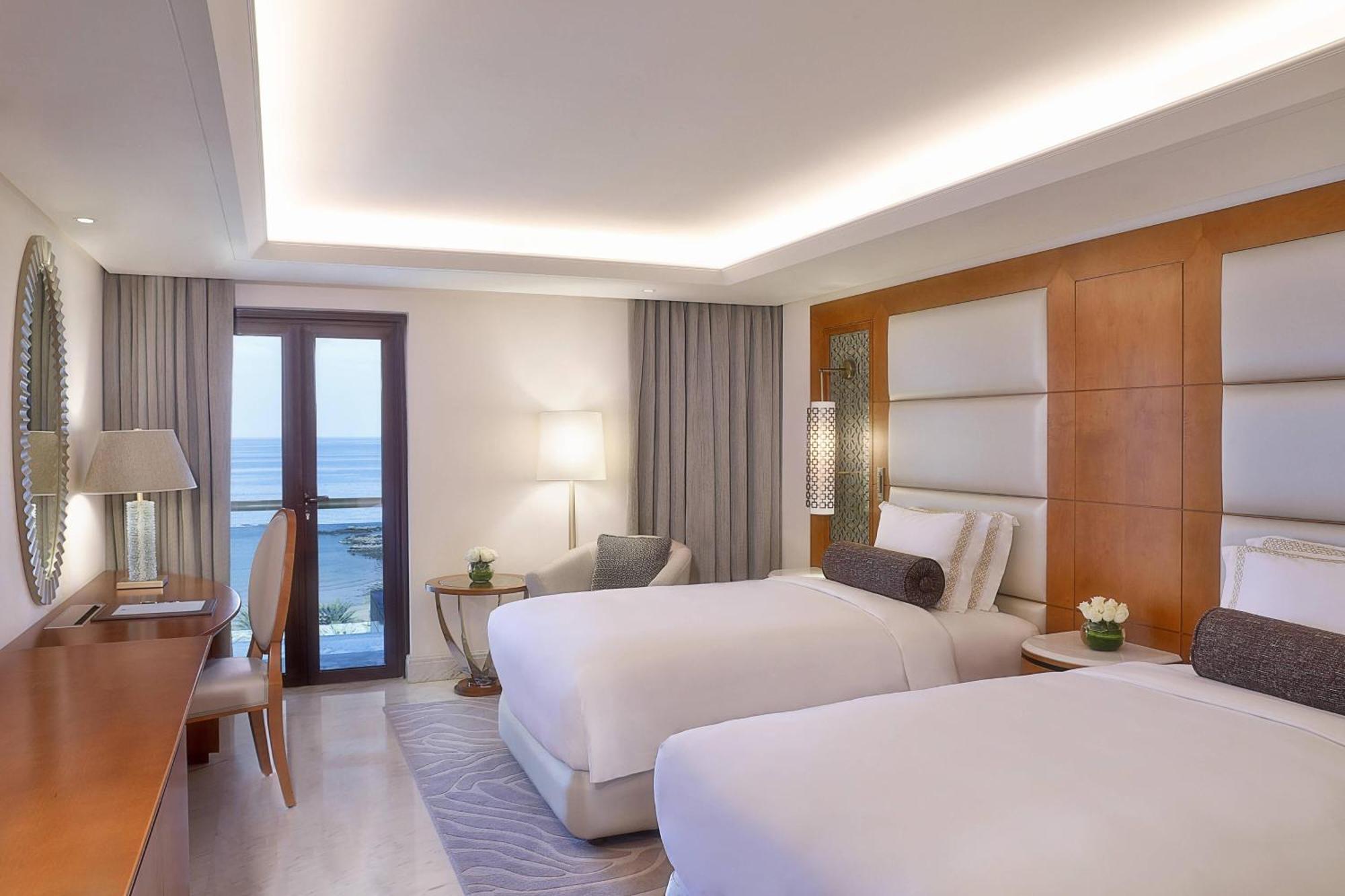 Al Bustan Palace, A Ritz-Carlton Hotel Muscat Exterior photo Deluxe Room