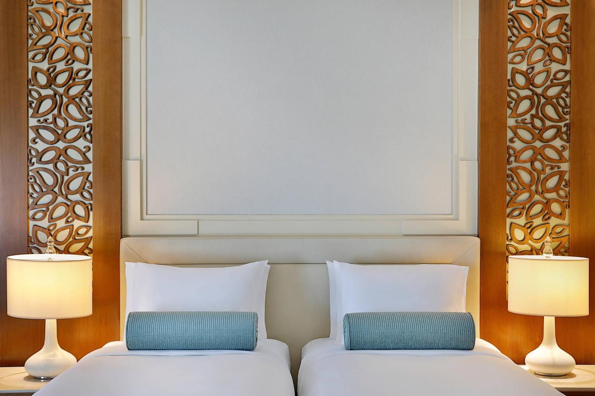 Al Bustan Palace, A Ritz-Carlton Hotel Muscat Exterior photo A bedroom at the hotel