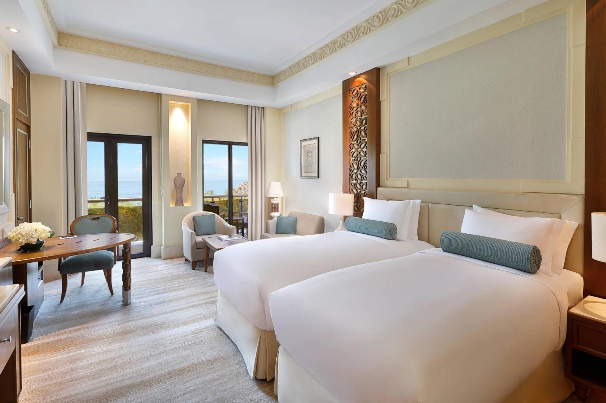 Al Bustan Palace, A Ritz-Carlton Hotel Muscat Exterior photo Deluxe Room