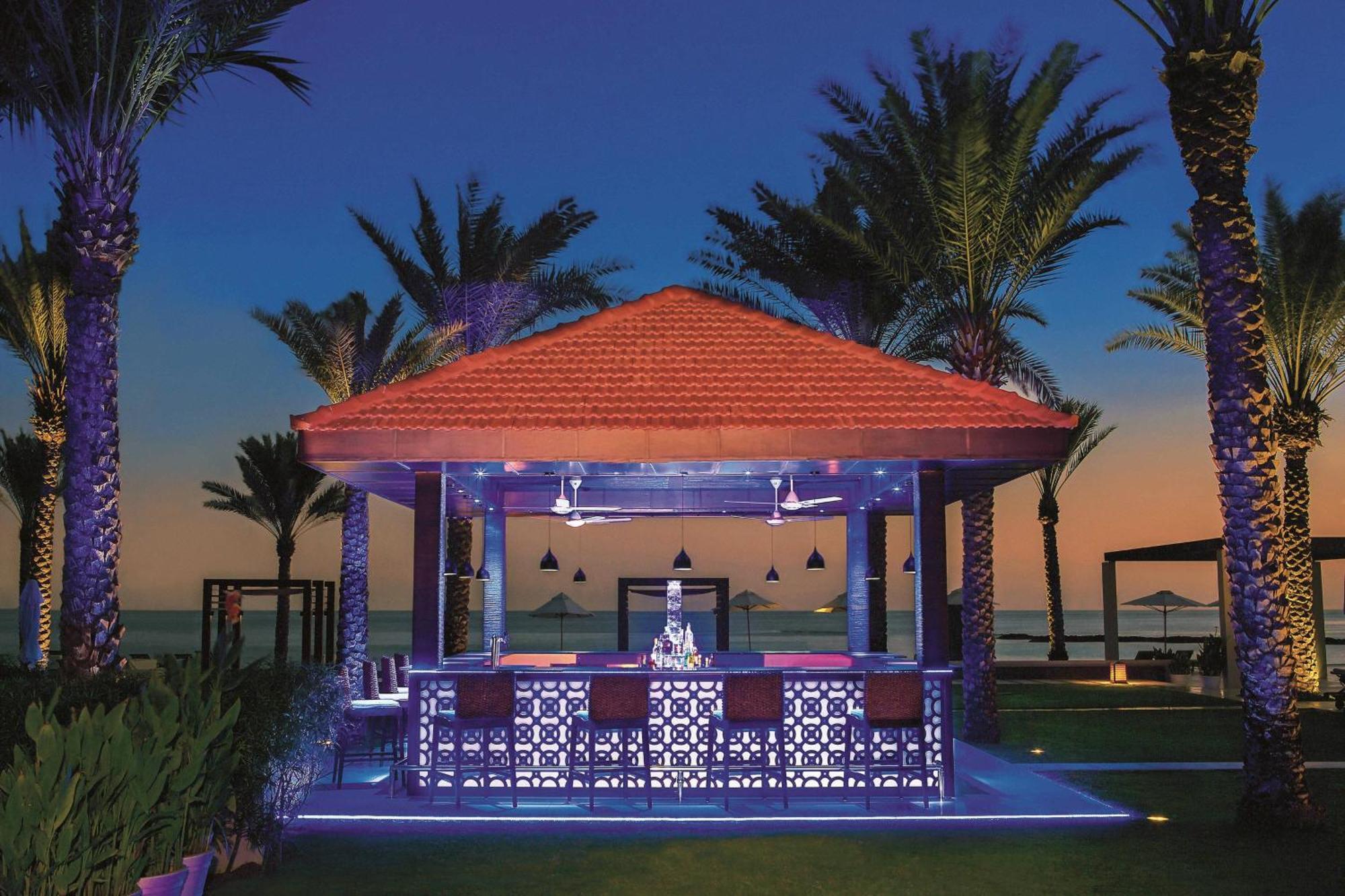 Al Bustan Palace, A Ritz-Carlton Hotel Muscat Exterior photo The Cove