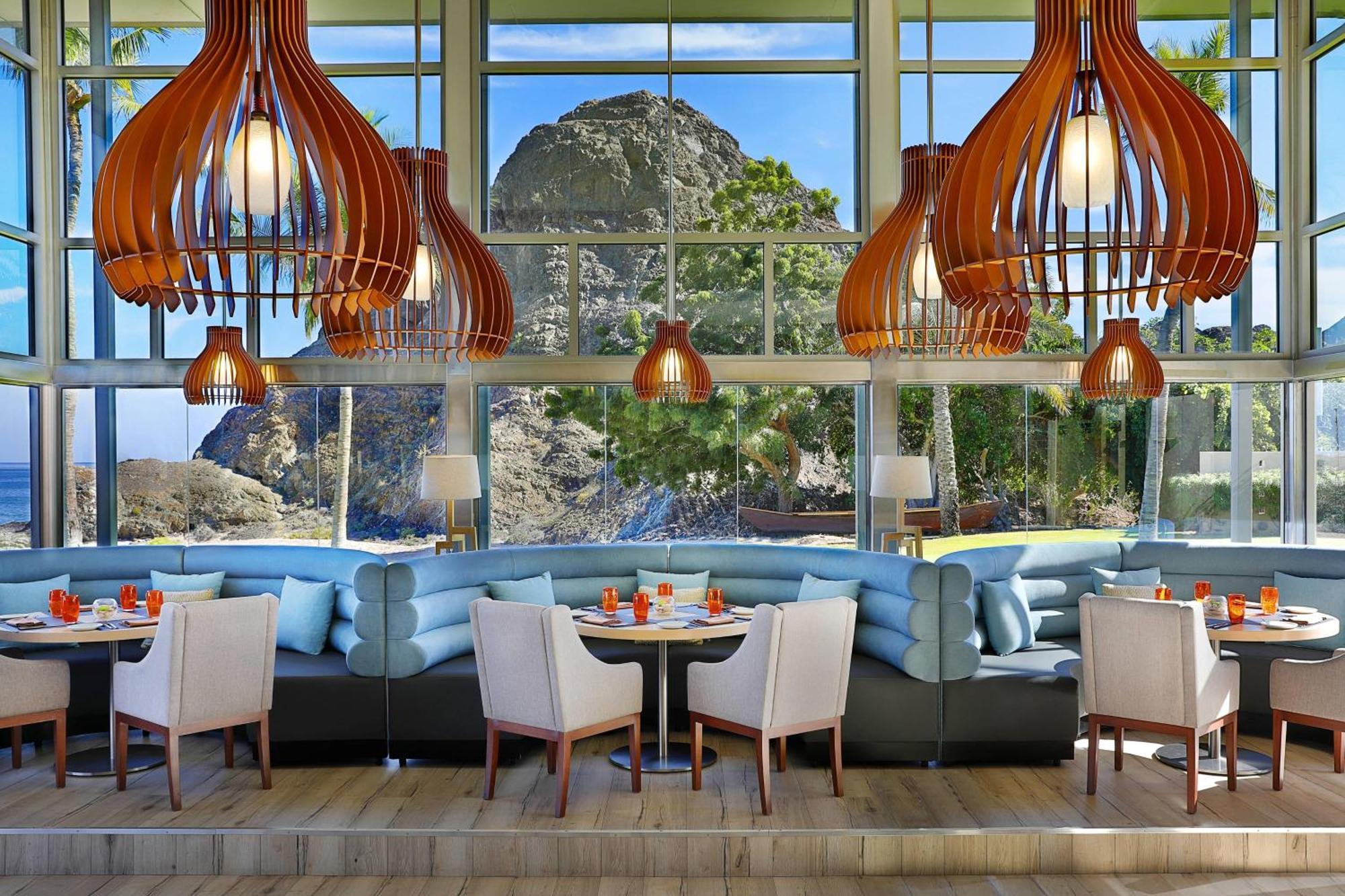 Al Bustan Palace, A Ritz-Carlton Hotel Muscat Exterior photo The restaurant