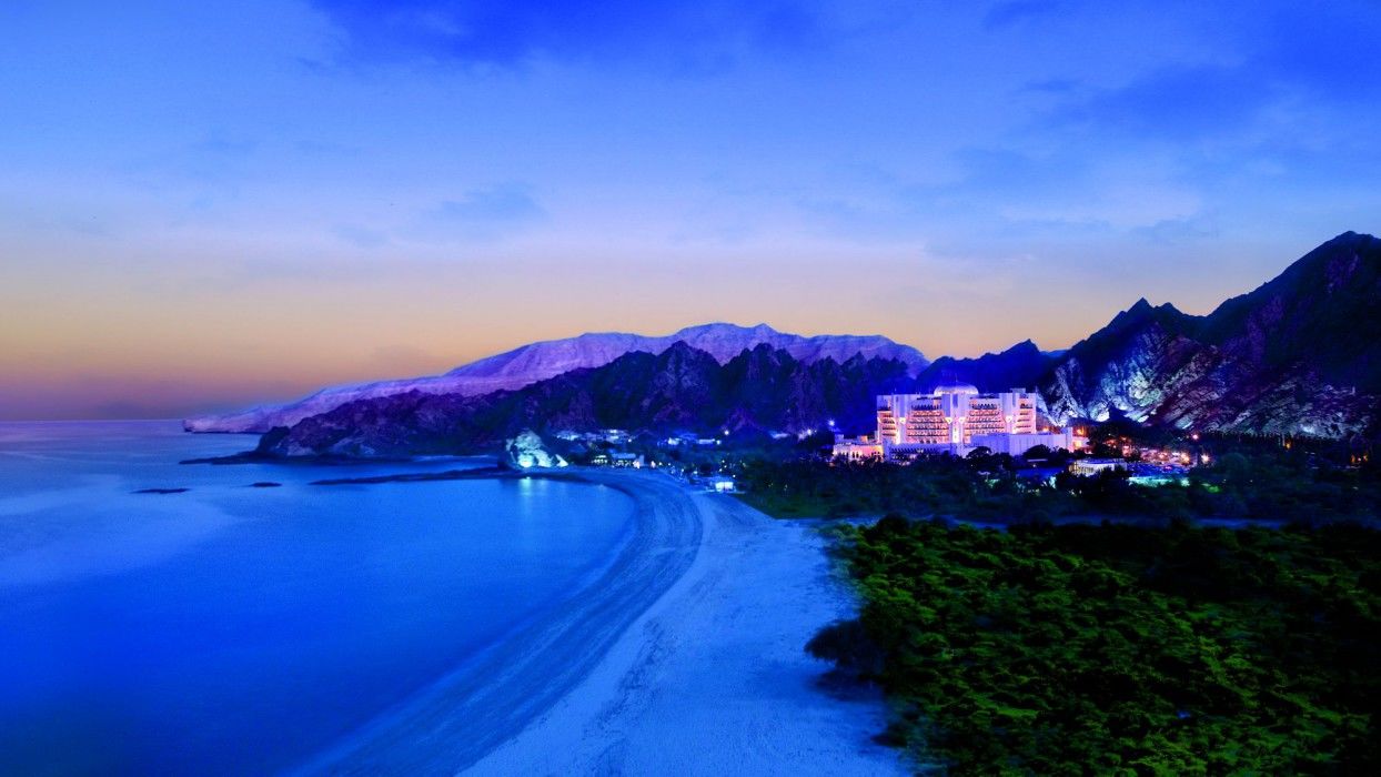 Al Bustan Palace, A Ritz-Carlton Hotel Muscat Exterior photo The Bay of Naples